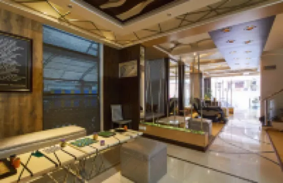Hotel Tigers Roare'