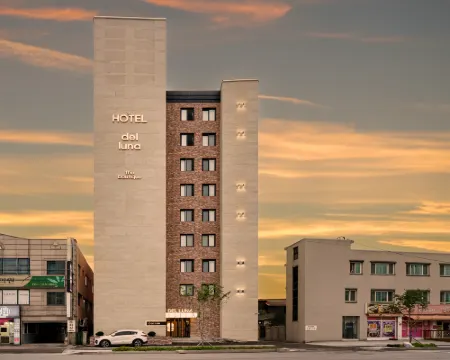Wonju Hotel Deluna 原州市のホテル