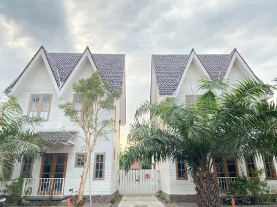 NDalem Abhirama Hotels in Sardonoharjo