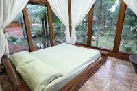 Pondok Rasamala - Resort Bernuansa Alam Pedesaan Hotels in Pamijahan