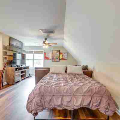 Cozy Covington Studio Rental Near Historic Square! Rooms