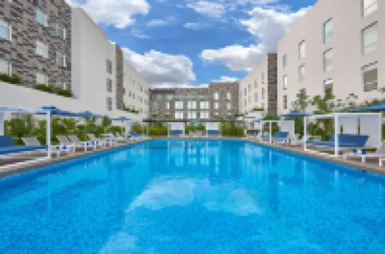 City Express Plus by Marriott Cancún Aeropuerto Riviera Hoteles en Benito Juárez