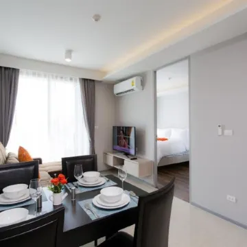 6th Avenue Surin Beach