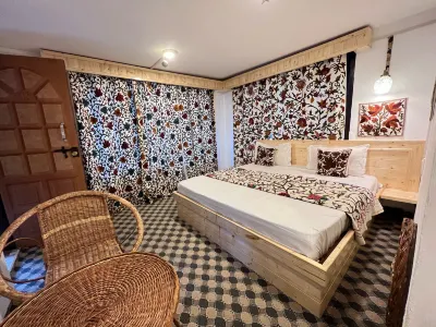 Hotel Aishana