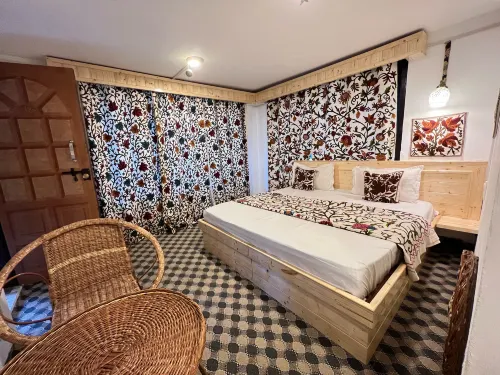 Hotel Aishana