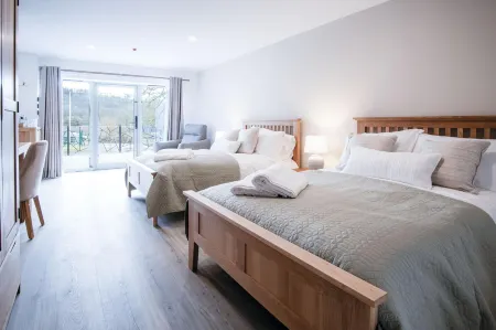 Suite 8 - Sleeping Giant Hotel - PEN Y CAE Inn Отели в г. Тау-Учаф