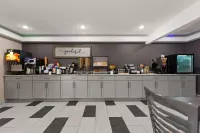 Econo Lodge - Desayuno