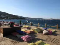 Daphnis Hotel