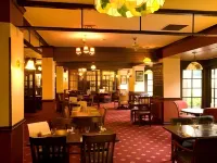Bear Hotel by Greene King Inns Hotel di Havant