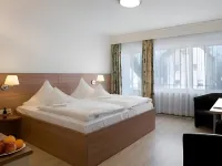 هوتل هانجيلار Hotels near هولتسلار