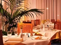 Hotel Al Mare - Airport Shuttle