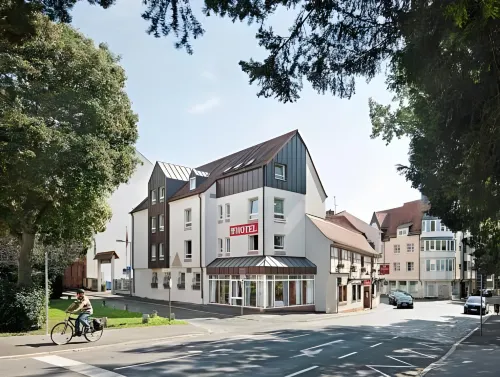 Hotel Zum Goldenen Ochsen am Schlossgarten Hotel di Ringheim