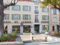 Soleil et Jardin Hotels in Chasse-sur-Rhône