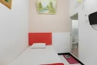 Salina Hotel Syariah Hoteles cerca de Pos security Cluster saphire