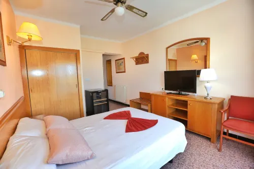 Hotel Manaus Hotels in Cala Blava