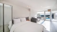 Taean Oaten Pool Villa - Villas