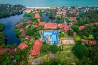 Club Palm Bay Hotels near Miriyam Aquarium