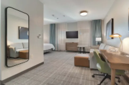 Staybridge Suites 朗維尤by IHG