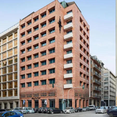Zeus Essence Athens Central