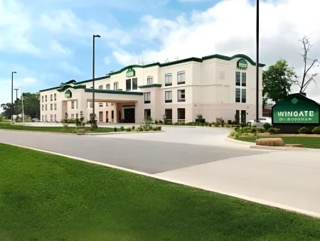 Wingate by Wyndham Lafayette Airport