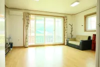 Gyeryong Mountain Mountain Naeeum Pension in Gongju