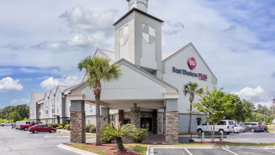 Best Western Plus Savannah Airport Inn Suites