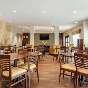 Sleep Inn & Suites Fargo Medical Center