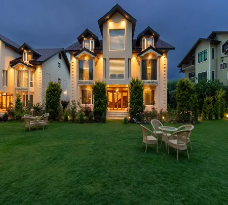 The Sarai Отели рядом с достопримечательностью «Шалимар Ба Магал Гарден»