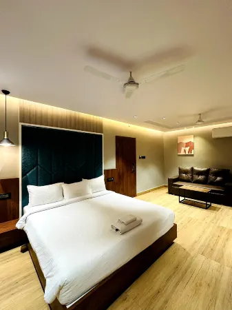 V Hotel Отели в г. Берхампур