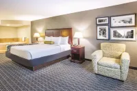 La Quinta Inn & Suites by Wyndham Indianapolis South - bar
