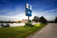 Best Western Inn on the Bay - parkir