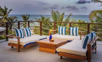 Lula Seaside Boutique Hotel