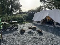 Cozy Winter Hot Tent with Log Burner & Smart Tv Hotels in Caernarfon