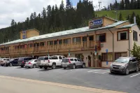 Best Western Rivers Edge - parking