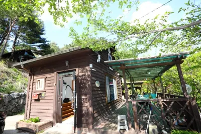 Jindongri Morning Pension Hotels near Bangtaesan Recreational Forest
