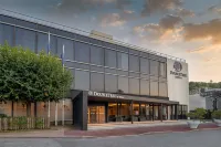 DoubleTree by Hilton Paris Bougival Các khách sạn ở Bougival