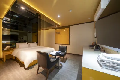 Ilsan Rateuri Hotels in Goyang-si