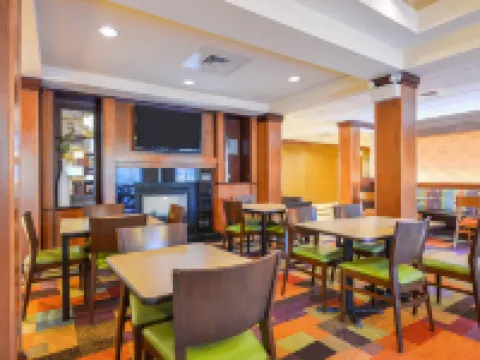 Fairfield Inn & Suites White Marsh Hotels in Nottingham