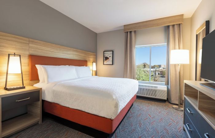 Candlewood Suites Orange by IHG