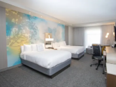 คอร์ทยาร์ดบายแมริออท อัลเบียน โรงแรมในCalhoun County