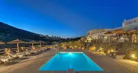 Senses Luxury Suites & Villas - breakfast