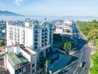 Sandals Aquila Hotel