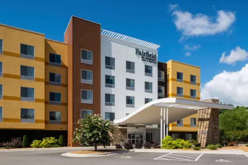 Fairfield Inn & Suites Rocky Mount Hotels in Rocky Mount