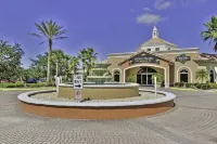 Fun Family Themed Resort home close to Disney. Regal Palms Resort