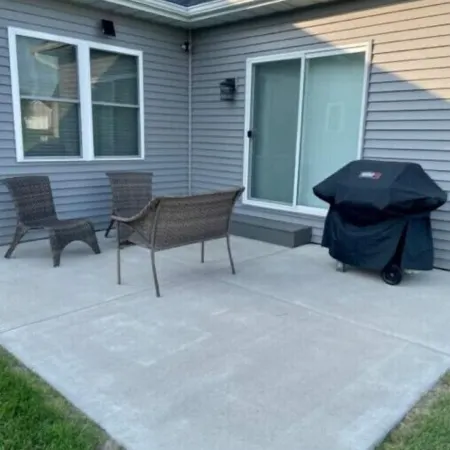 Entire Home: First Class Stay for Work & Play