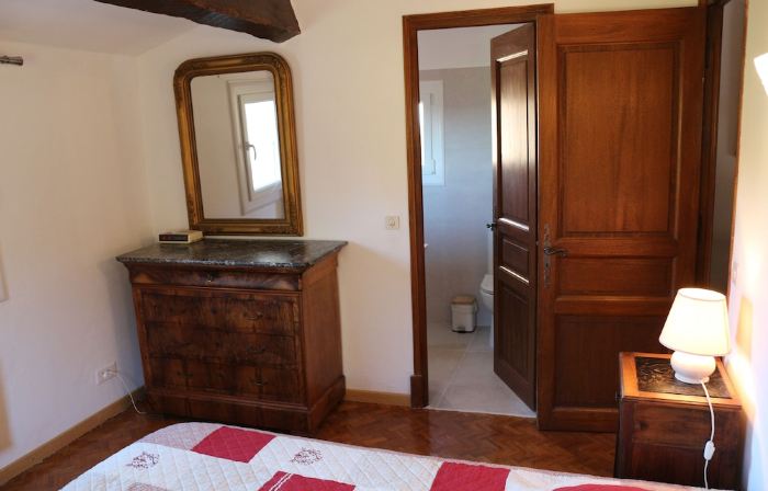 Detached villa, dominant, 4 bedrooms, 3 stars