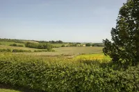 A luxurious self-catering retreat for two, complete with indoor pool & hot tub. Các khách sạn ở Winchelsea