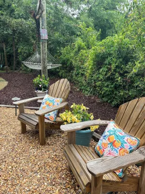 Nags Head Retreat- Walk to beach and sound, bikes and beach chairs included! 서프사이드 플라자 주변 호텔