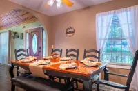 Bear Crossing-Private home-Hot Tub-Games-Cozy فنادق في هيلين