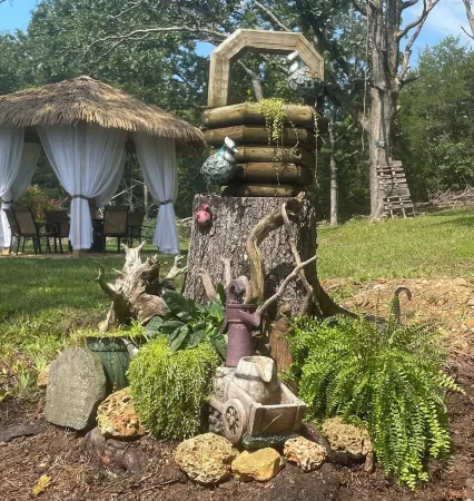 Gorgeous large rental home in Lesterville MO just minutes from Blackwater River.